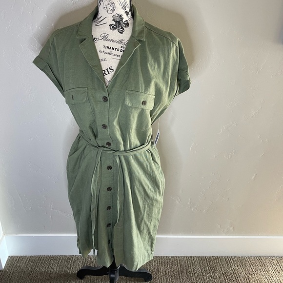 NWT Old Navy green collared button dress, tie waist with pockets! Size Medium - Picture 7 of 16